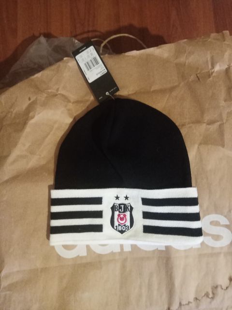 Beşiktaş Adidas Orijinal Lisanslı Bere - Etiketli / Sıfır