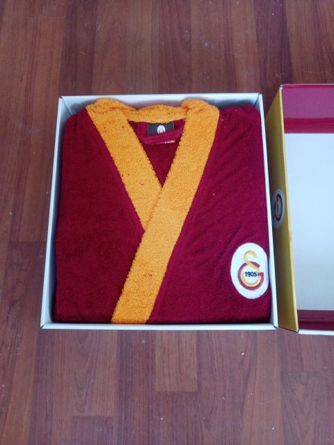 Galatasaray Lisanslı TAÇ Bornoz - M Beden (Orijinal Kutulu)